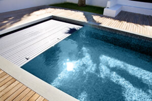 Couverture de piscine immergée classique DECK COVER 500